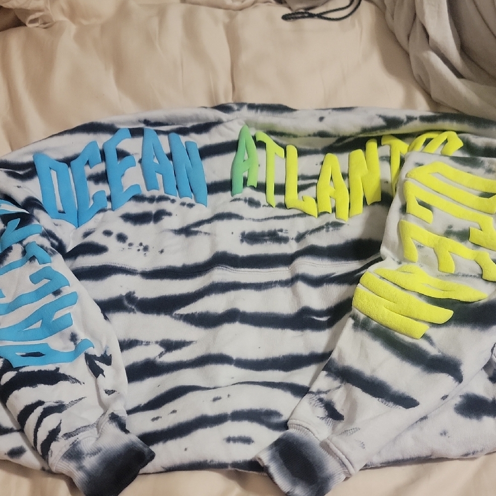 Tie-Dye Women's Shorts - Picture 3 of 5